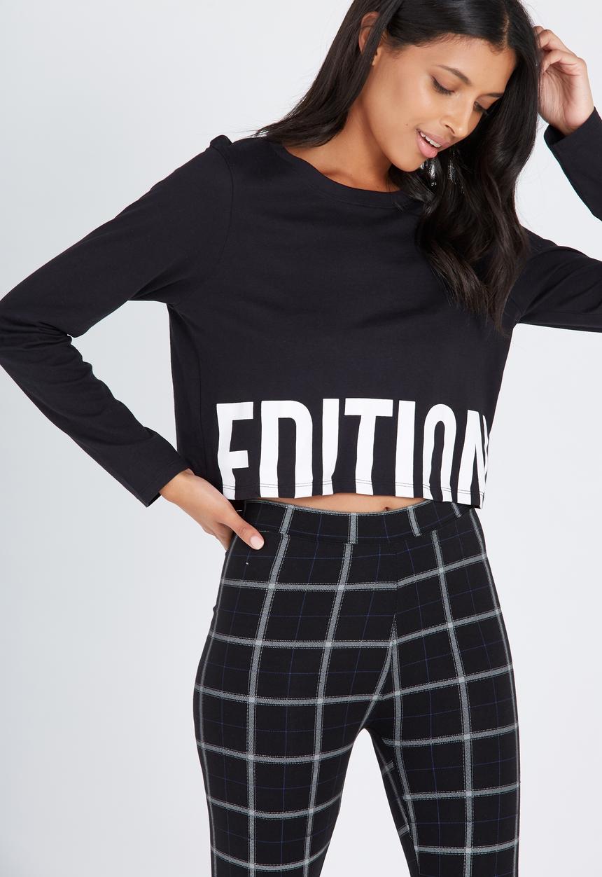 Supré  - Printed long sleeve loose crop - black 