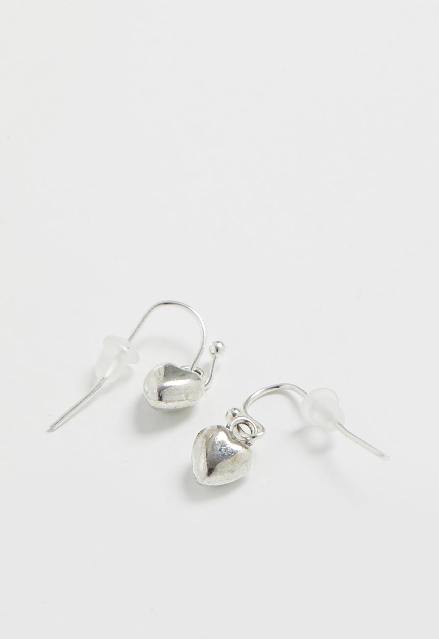 Jewels and Lace - Heart hang earrings - silver