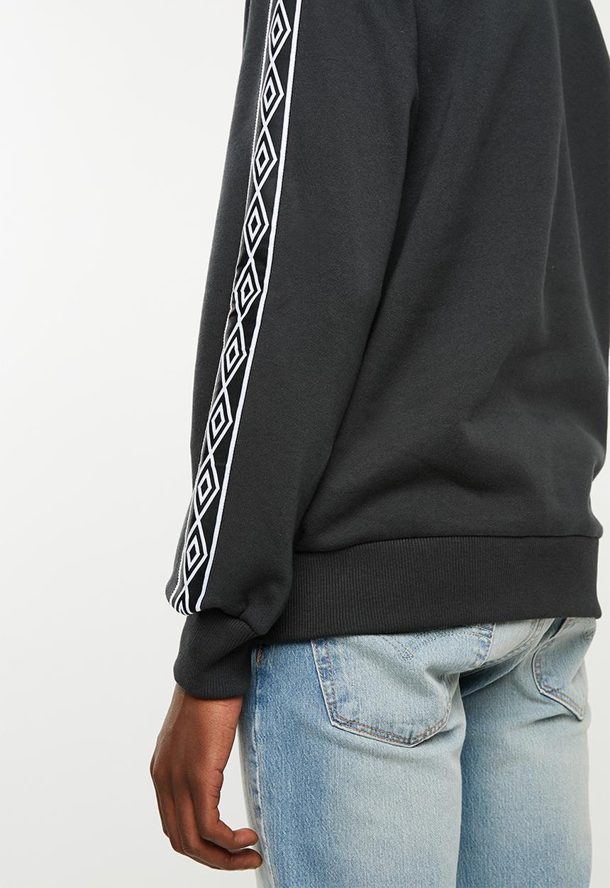 Umbro - Umbro retro taped crew sweat - black