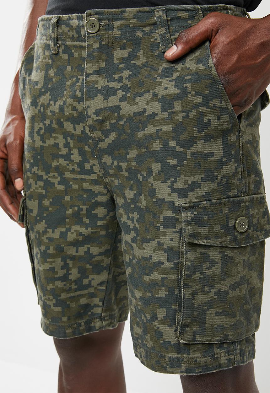 STYLE REPUBLIC - Pixel cargo shorts - khaki 