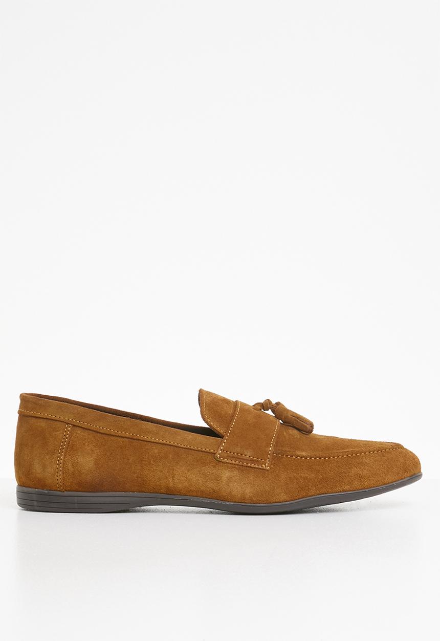 STYLE REPUBLIC - Suede tassel slip-on shoes - tan 