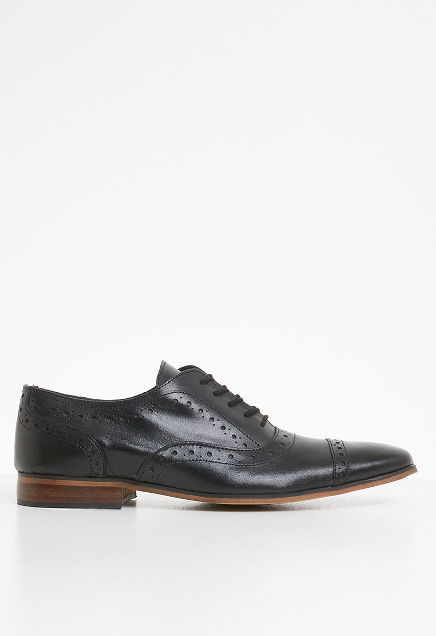 STYLE REPUBLIC - Formal toe detail lace-up shoes - black 