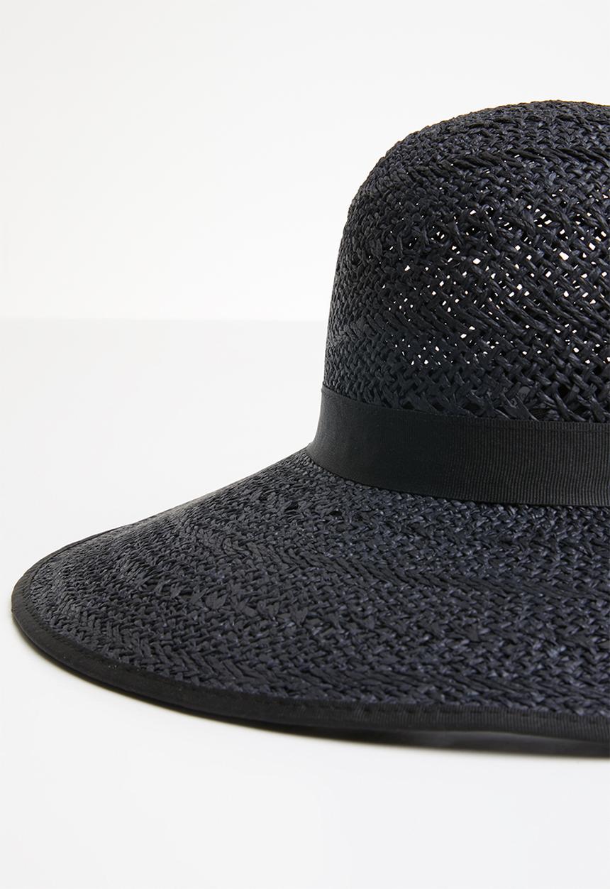 Superbalist - Twiss black trim hat - black