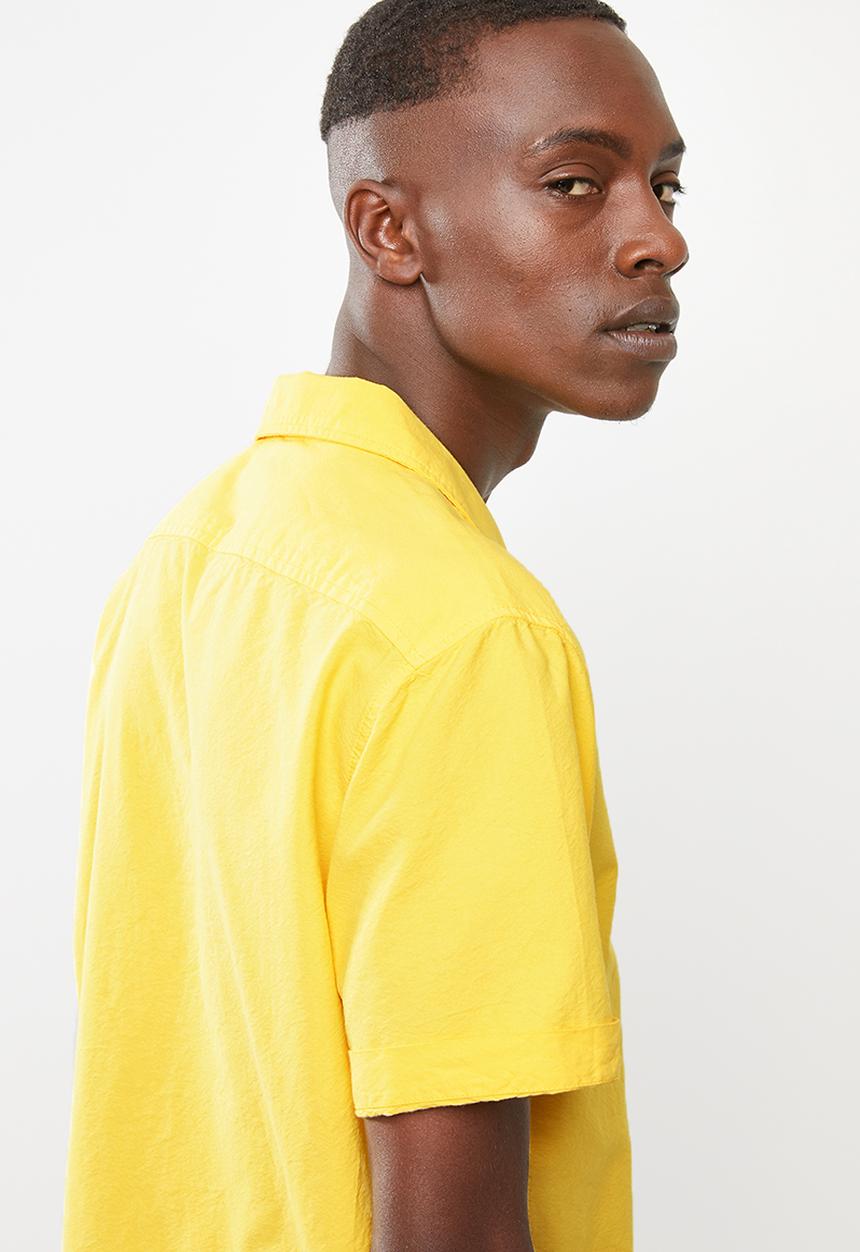 Superbalist - Cuban collar shirt - yellow