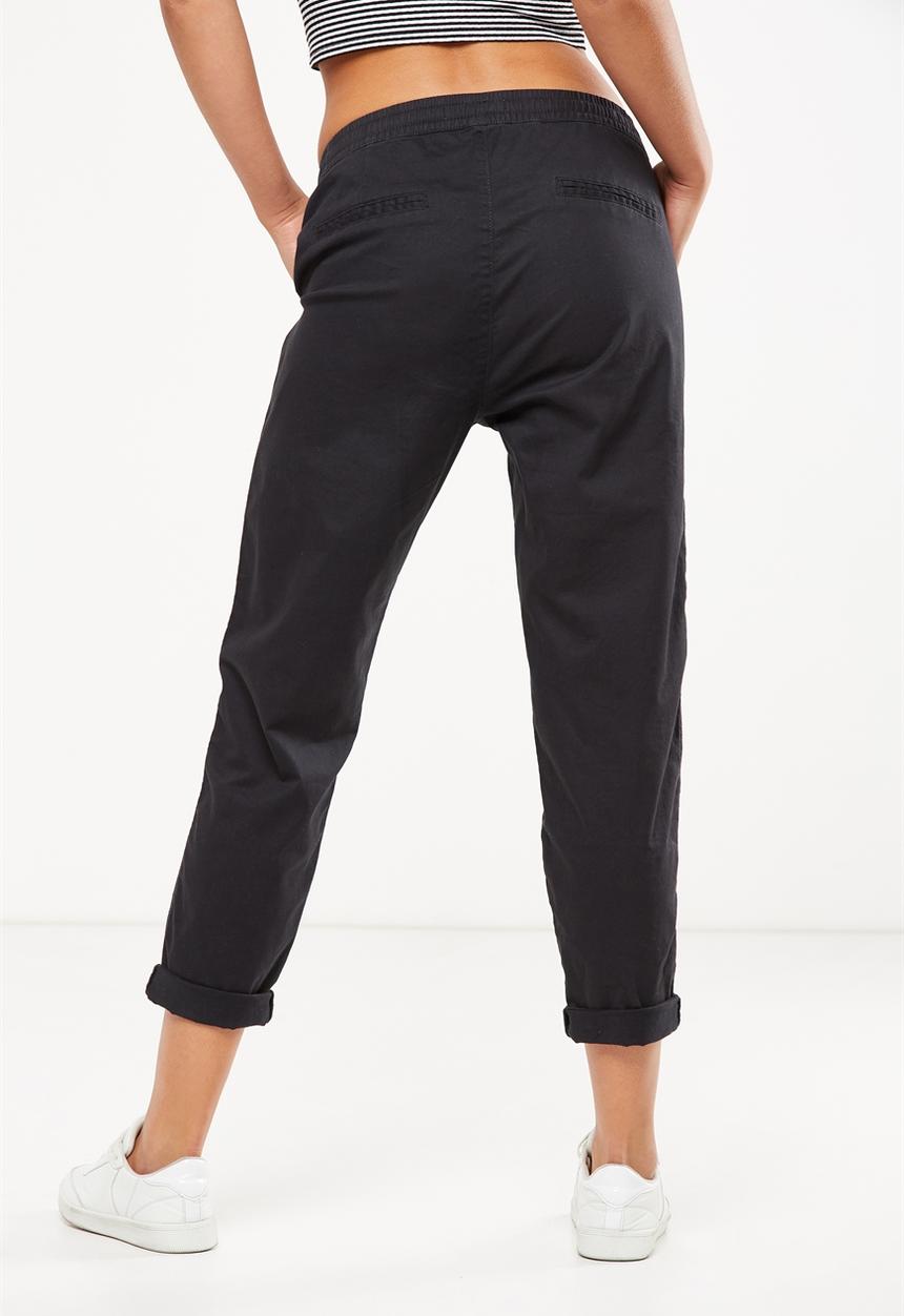 Cotton On - Rolled hem chino - black