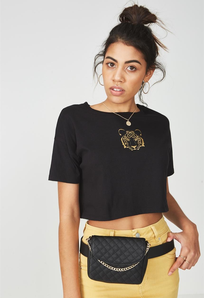 Supré  - Printed loose crop tee - black 