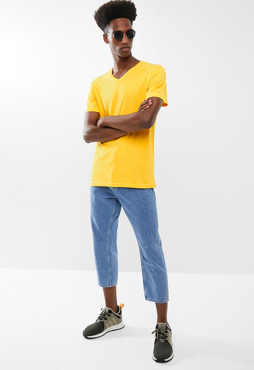 Cotton On - Essential v-neck tee - yellow