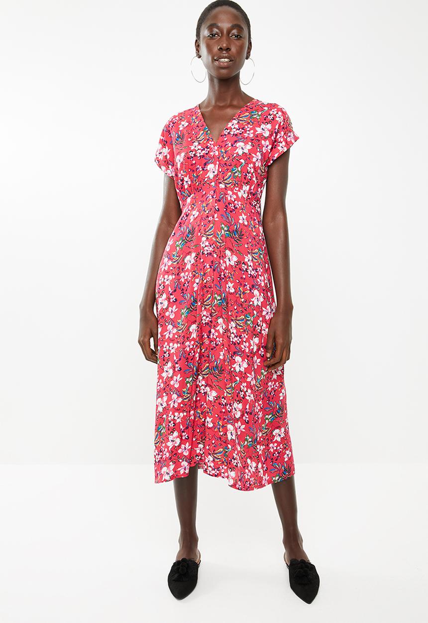 Superbalist - Button through midi dress - red floral