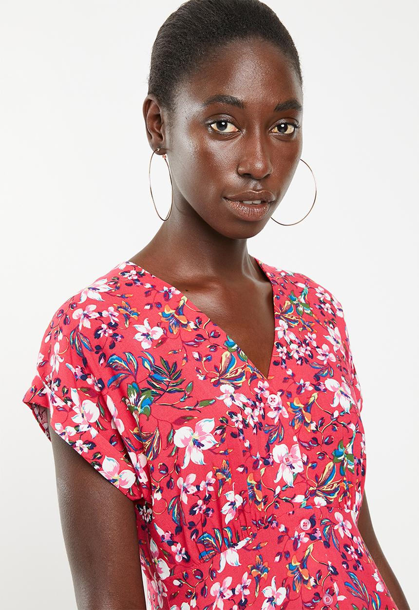Superbalist - Button through midi dress - red floral