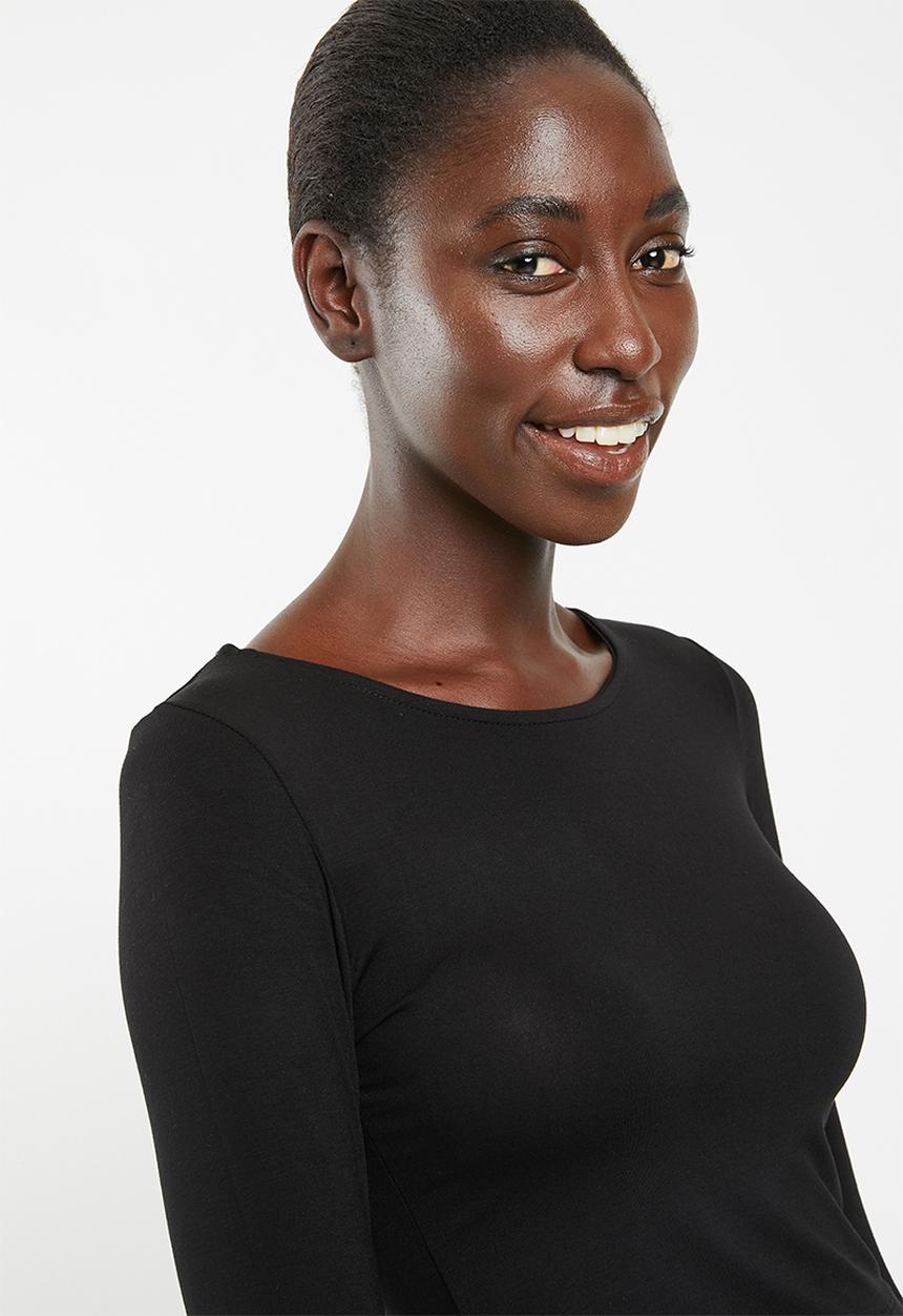 Superbalist - Cropped scoop neck top - black