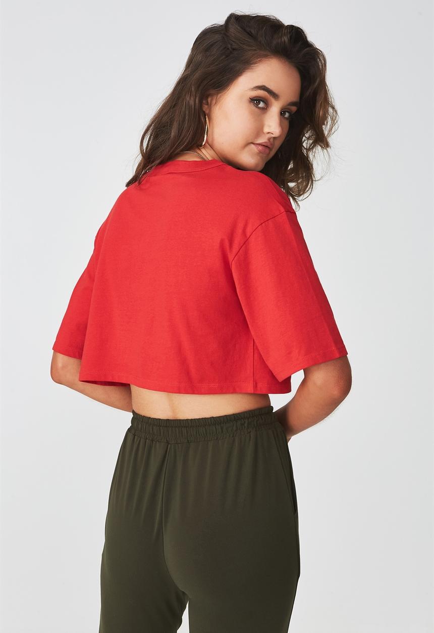 Supré  - V neck boxy crop - red