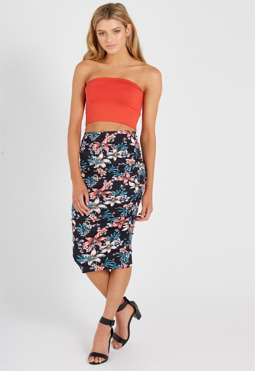 Supré  - Luxe strapless crop - red