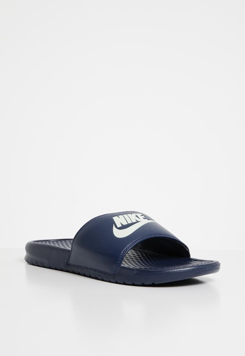 Nike - Benassi "just do it " sandal - navy 
