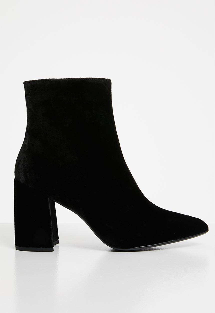 MANGO - Velvet heel ankle boot - black