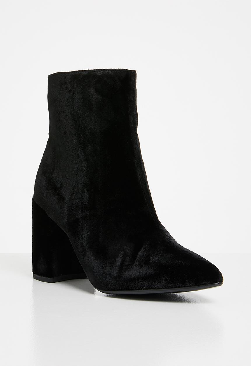 MANGO - Velvet heel ankle boot - black