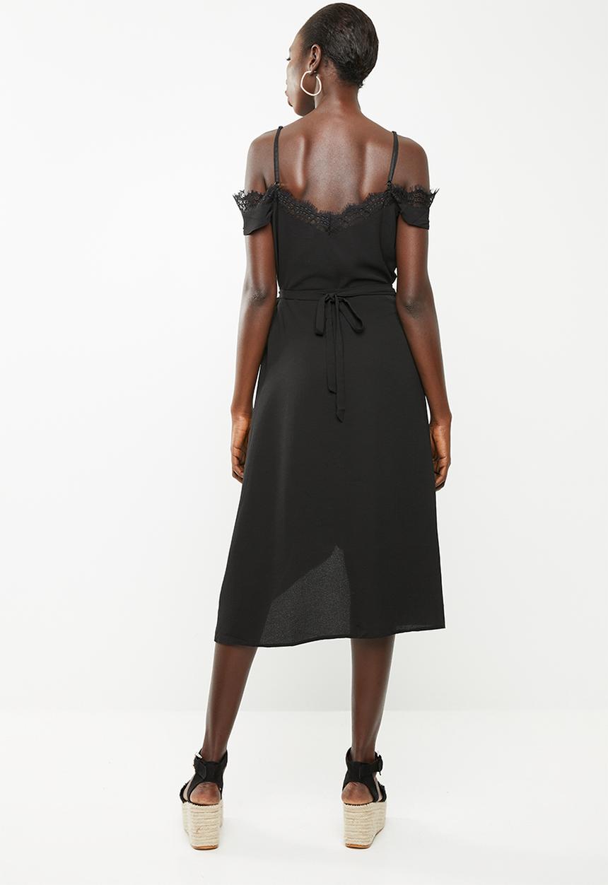 Revenge - Wrap dress with lace neckline - black