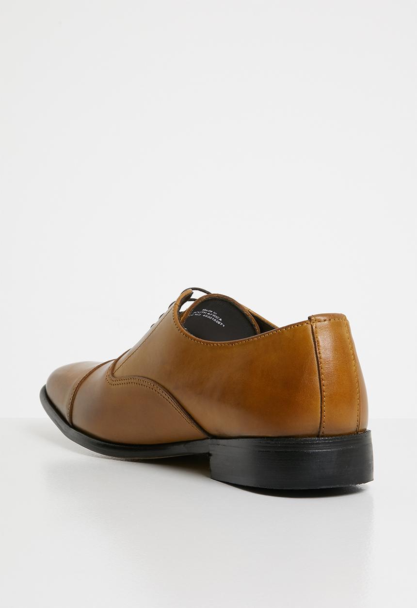 Superbalist - Cap toe leather oxford - brown