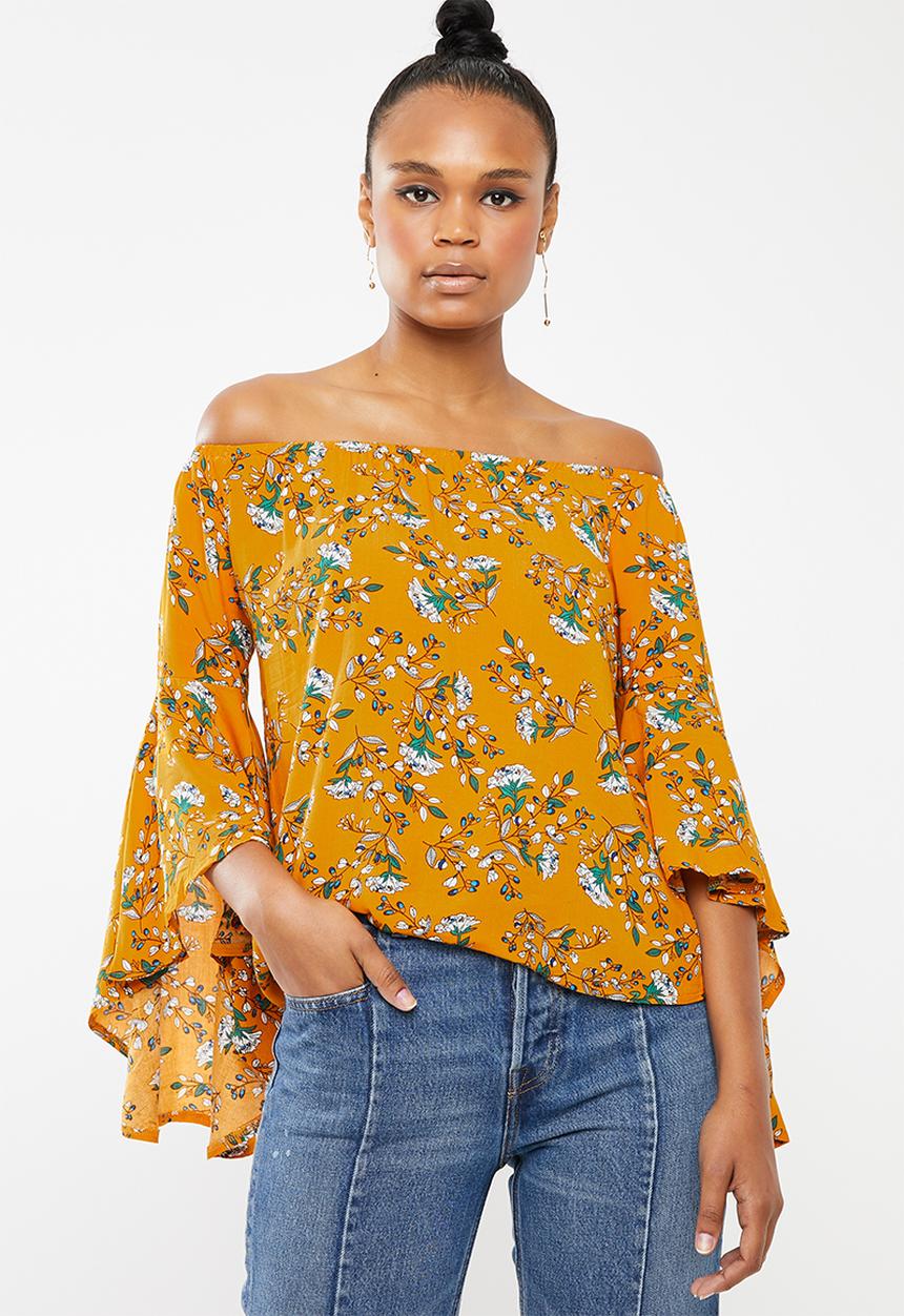 Revenge - Floral off-shoulder top - yellow