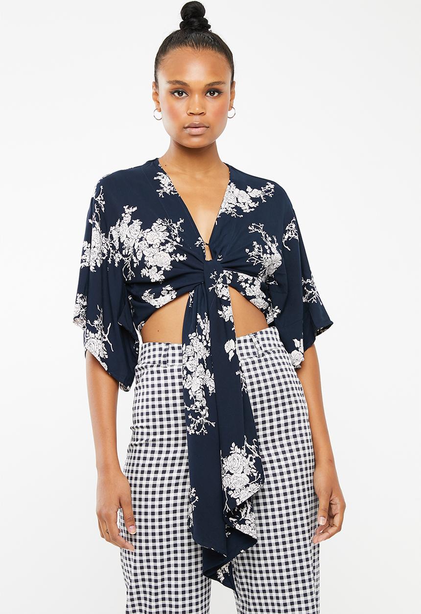 Revenge - Tie front kimono top - navy