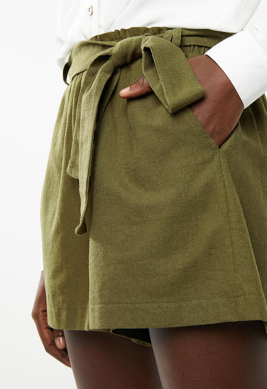 Superbalist - Linen blend short - green