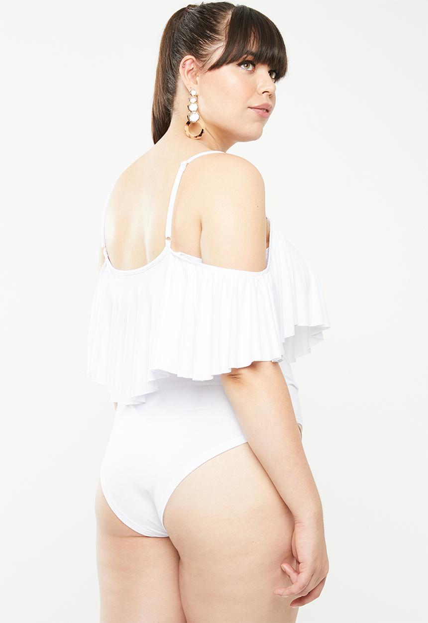 STYLE REPUBLIC PLUS - Bardot t-shirt bodysuit - white