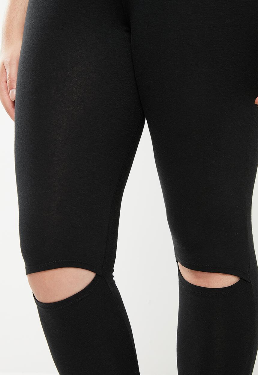 STYLE REPUBLIC PLUS - Knee slit leggings with tummy control band - black