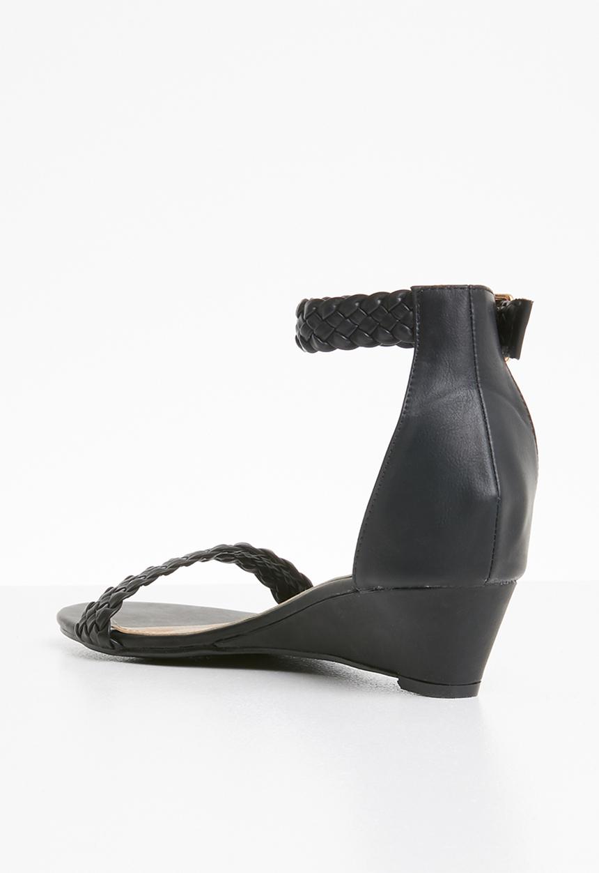 Jada - Ankle strap wedges - black