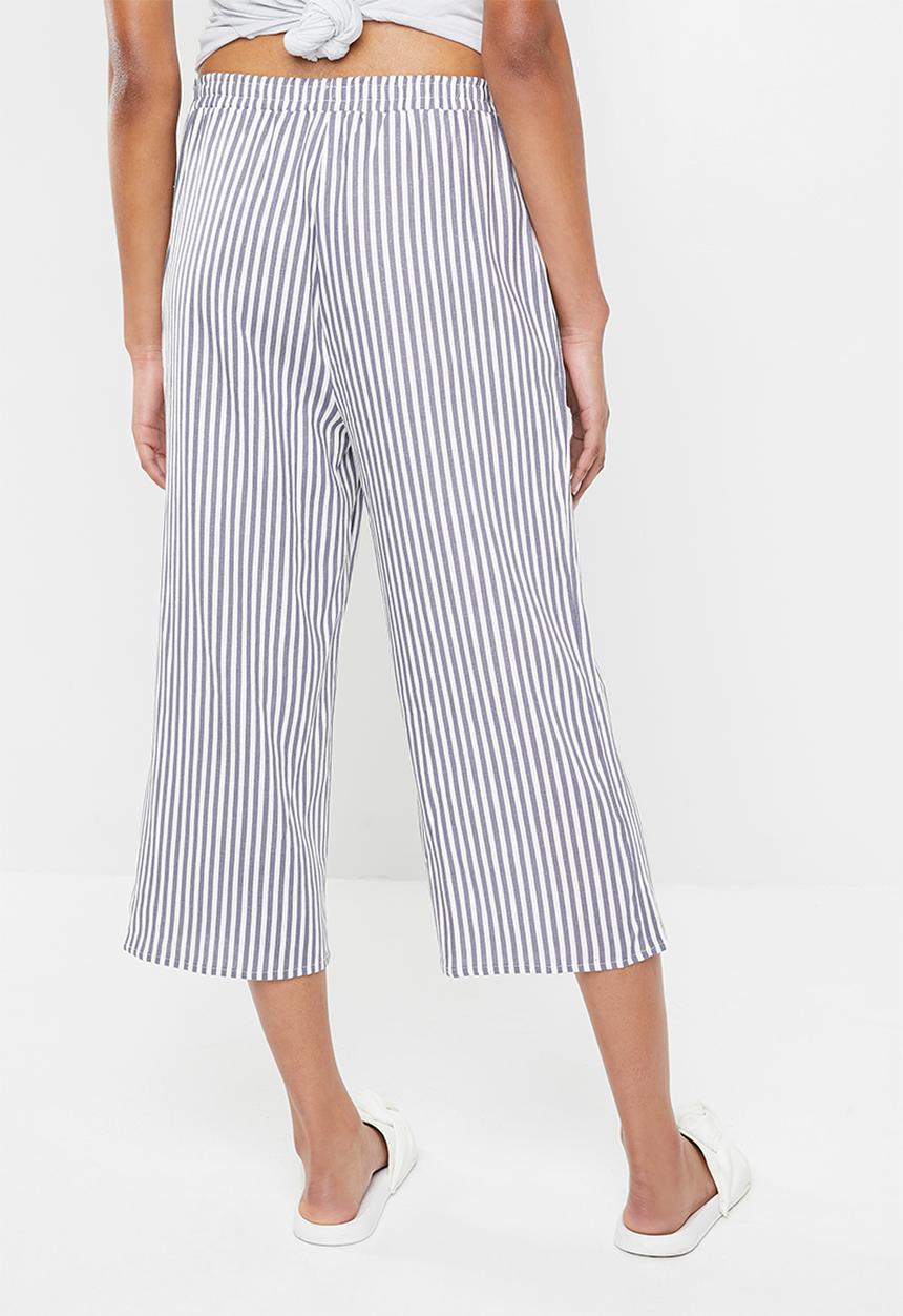 Cotton On - Woven cropped pant - white & blue 