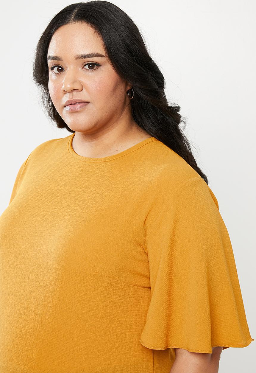 edit Plus - Flutter sleeve blouse - yellow