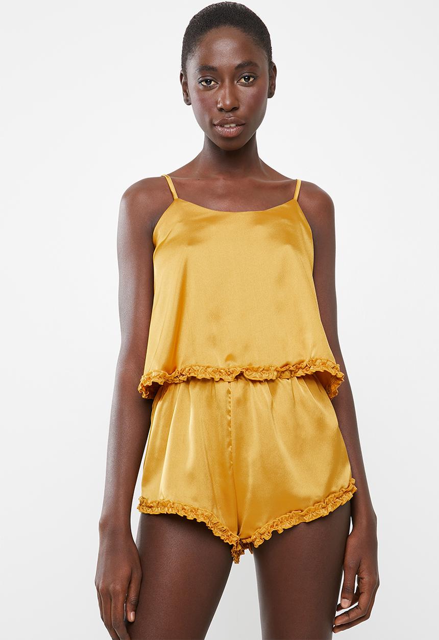 Missguided - Ruffle satin cami pyjama short set - yellow
