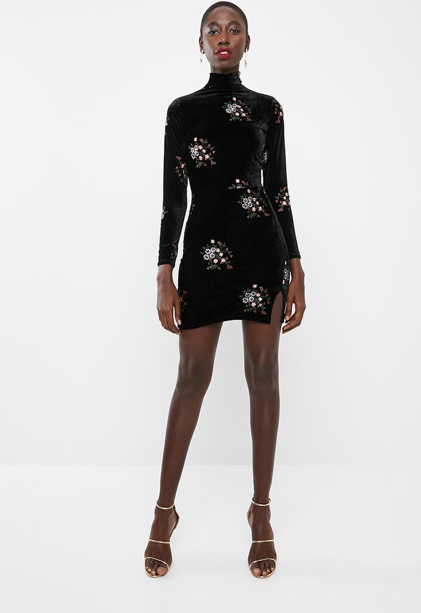 Missguided - Embroidered velvet high neck mini dress - black