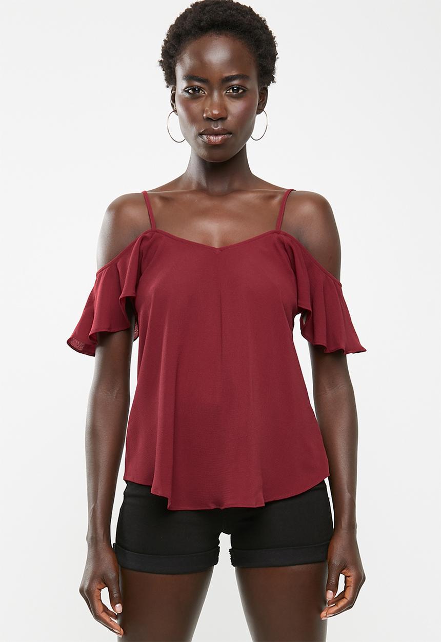 Revenge - Cold Shoulder Top - red