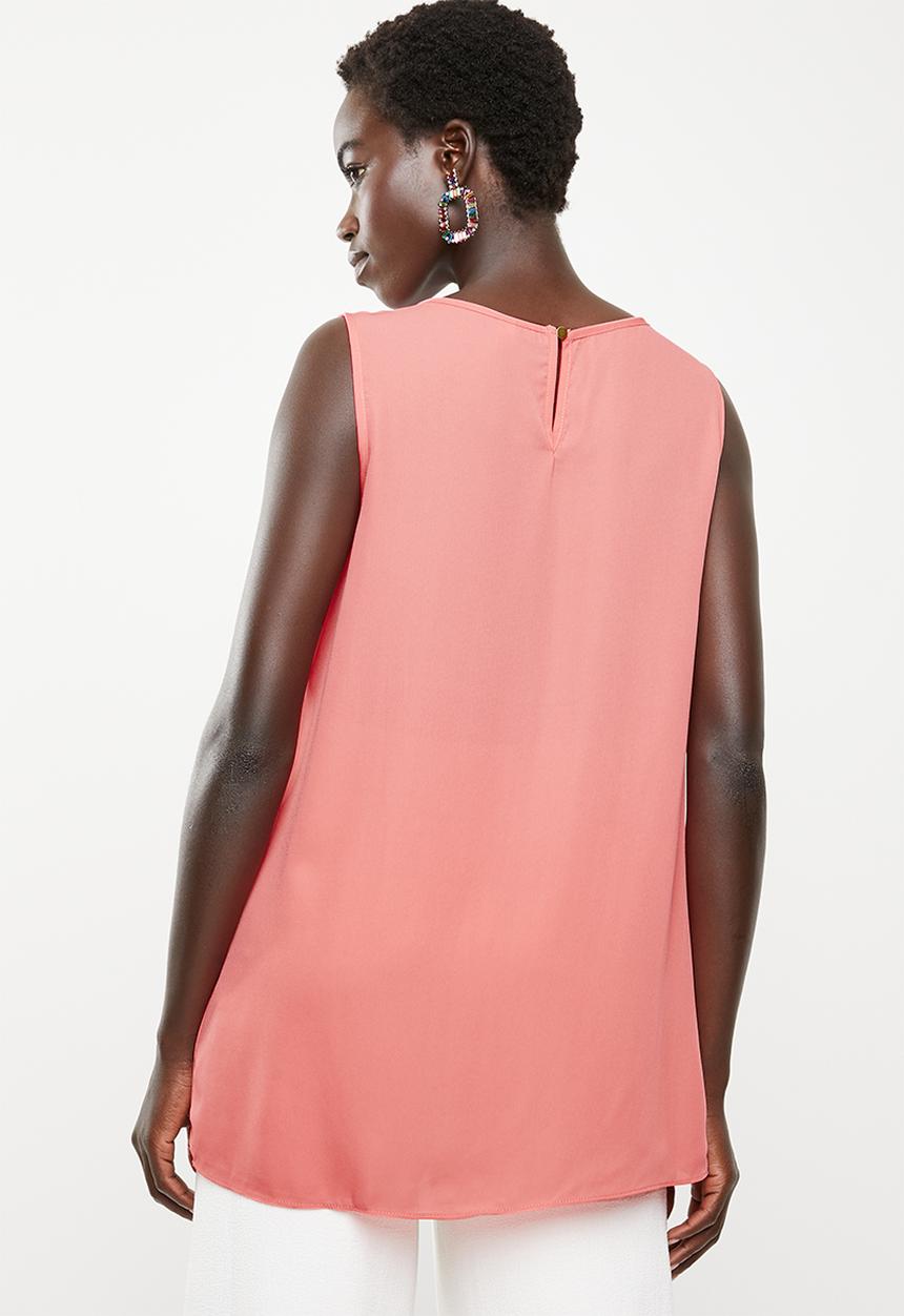Revenge - Pleat front blouse with flower detail - peach