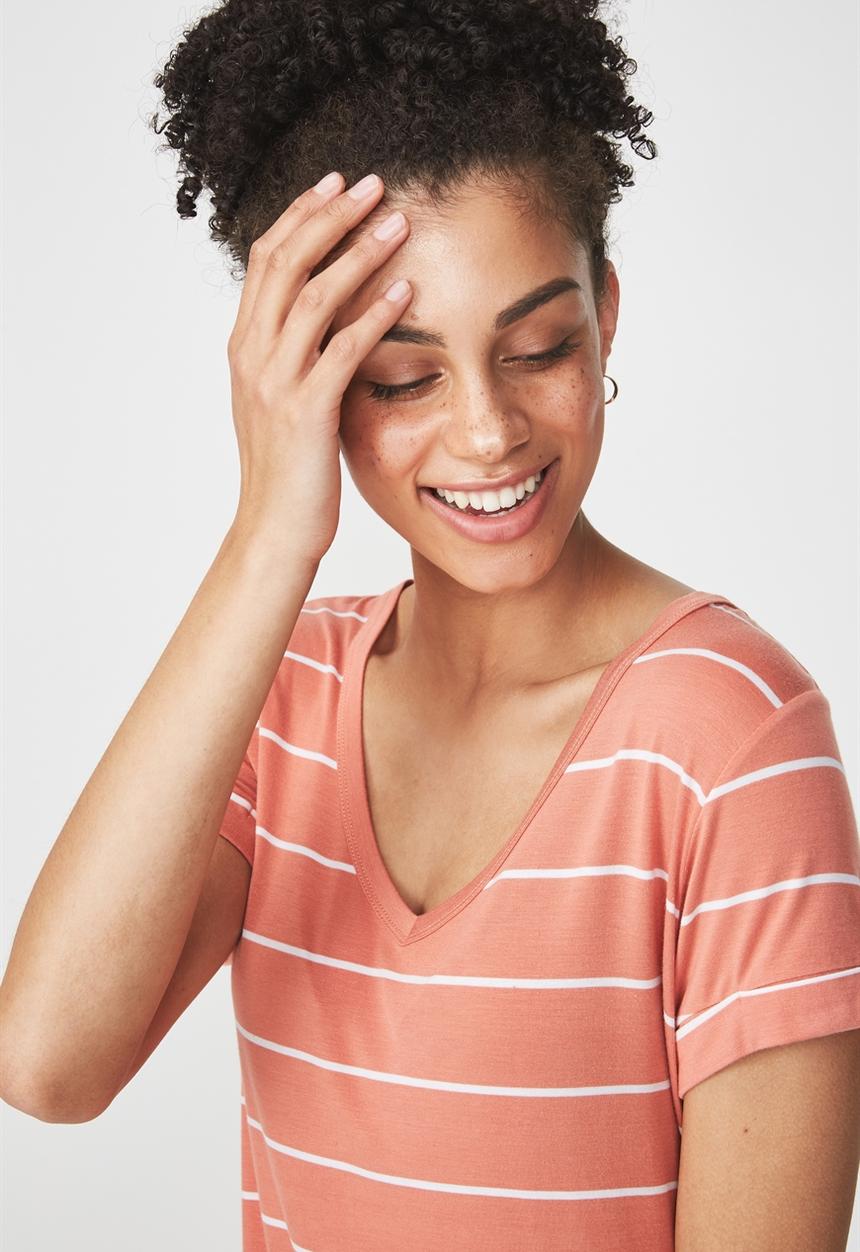 Cotton On - Karly short sleeve v-neck top - peach & white