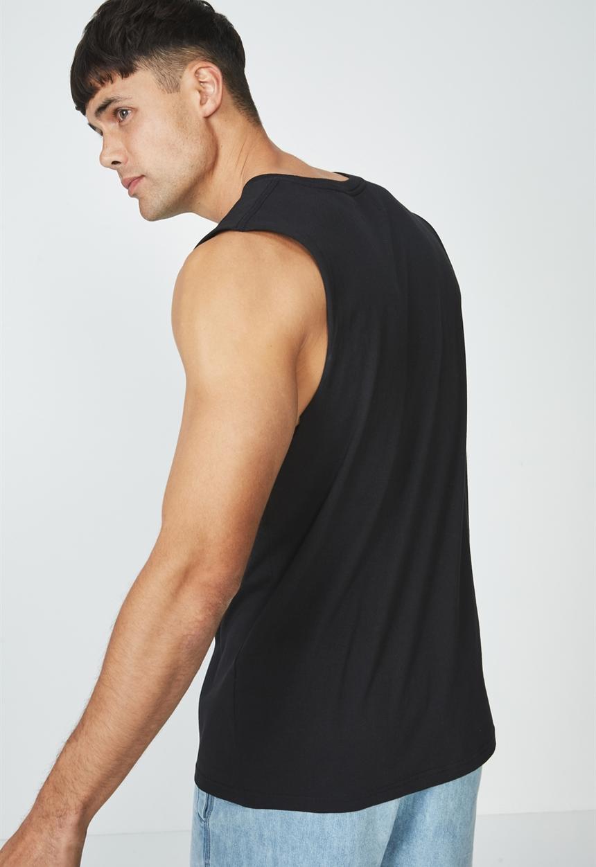 Cotton On - Tbar lost on earth muscle - black