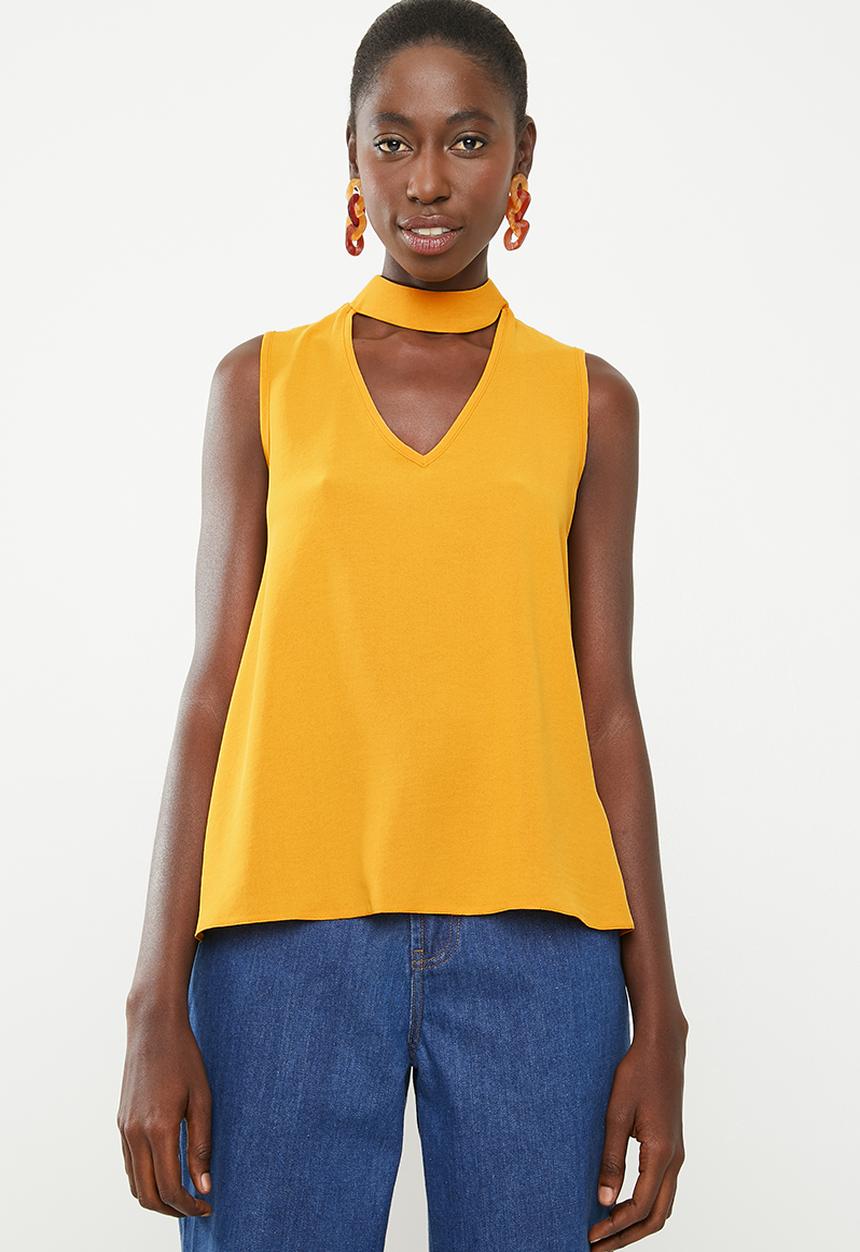 Superbalist - Sleeveless choker blouse - yellow