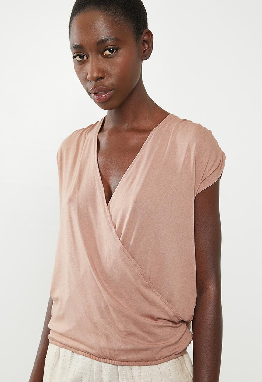 Superbalist - Ruched shoulder wrap back top - pink