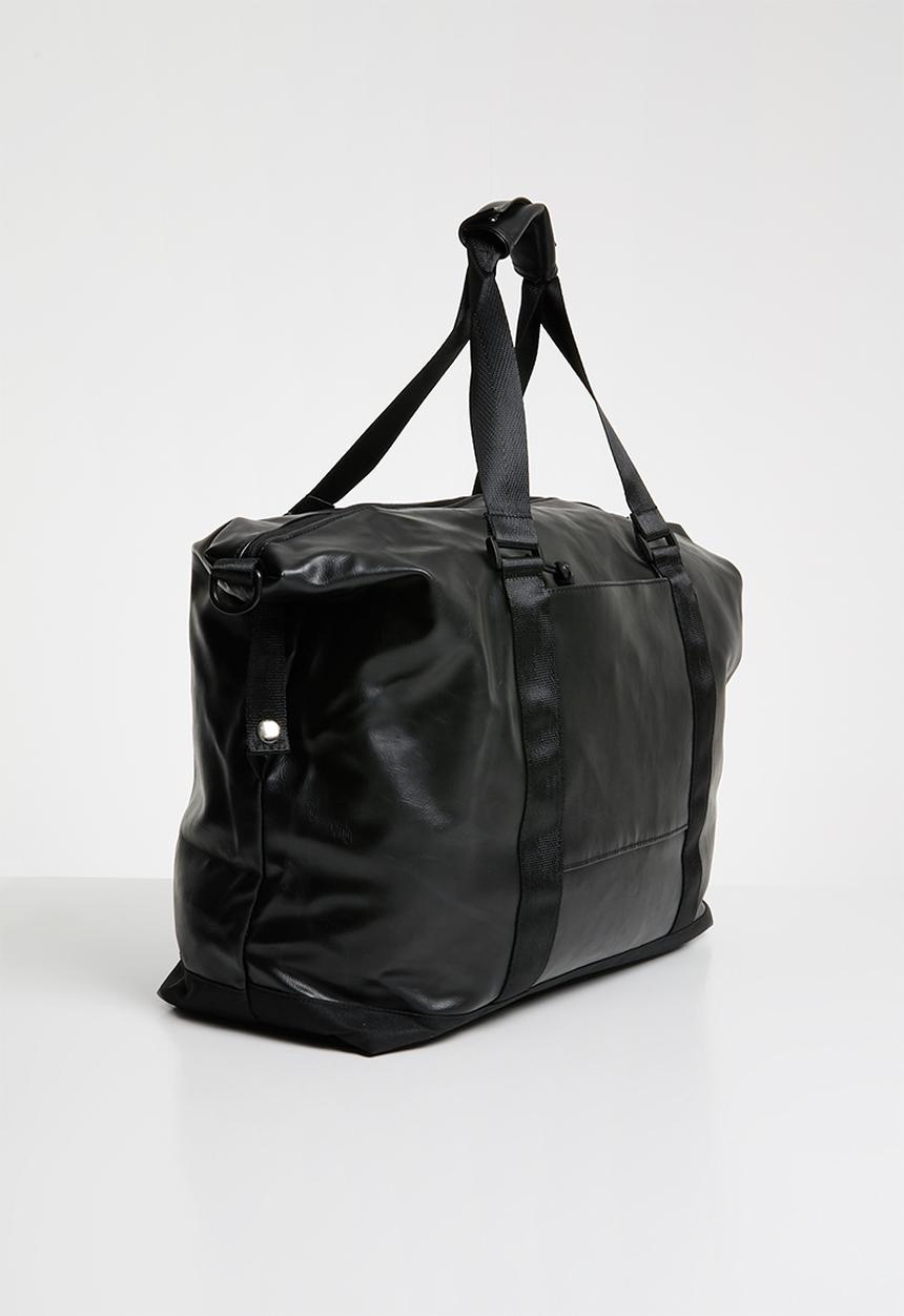 Superbalist - Jared faux leather duffel bag - black