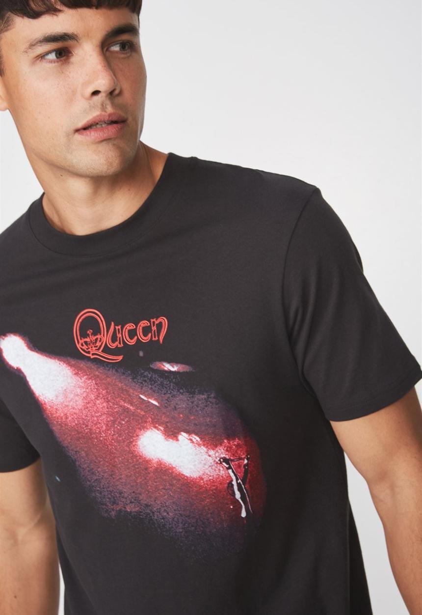 Cotton On - Tbar Queen into the light collaboration tee - black