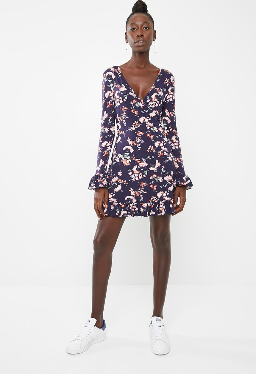 Missguided - Floral front wrap dress - navy