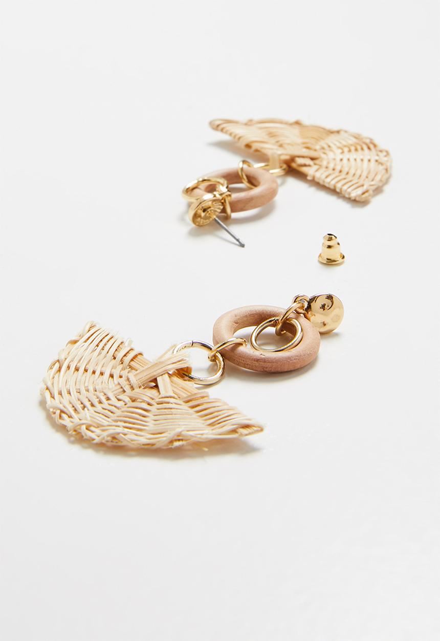 Superbalist - Fan raffia earrings - brown & gold