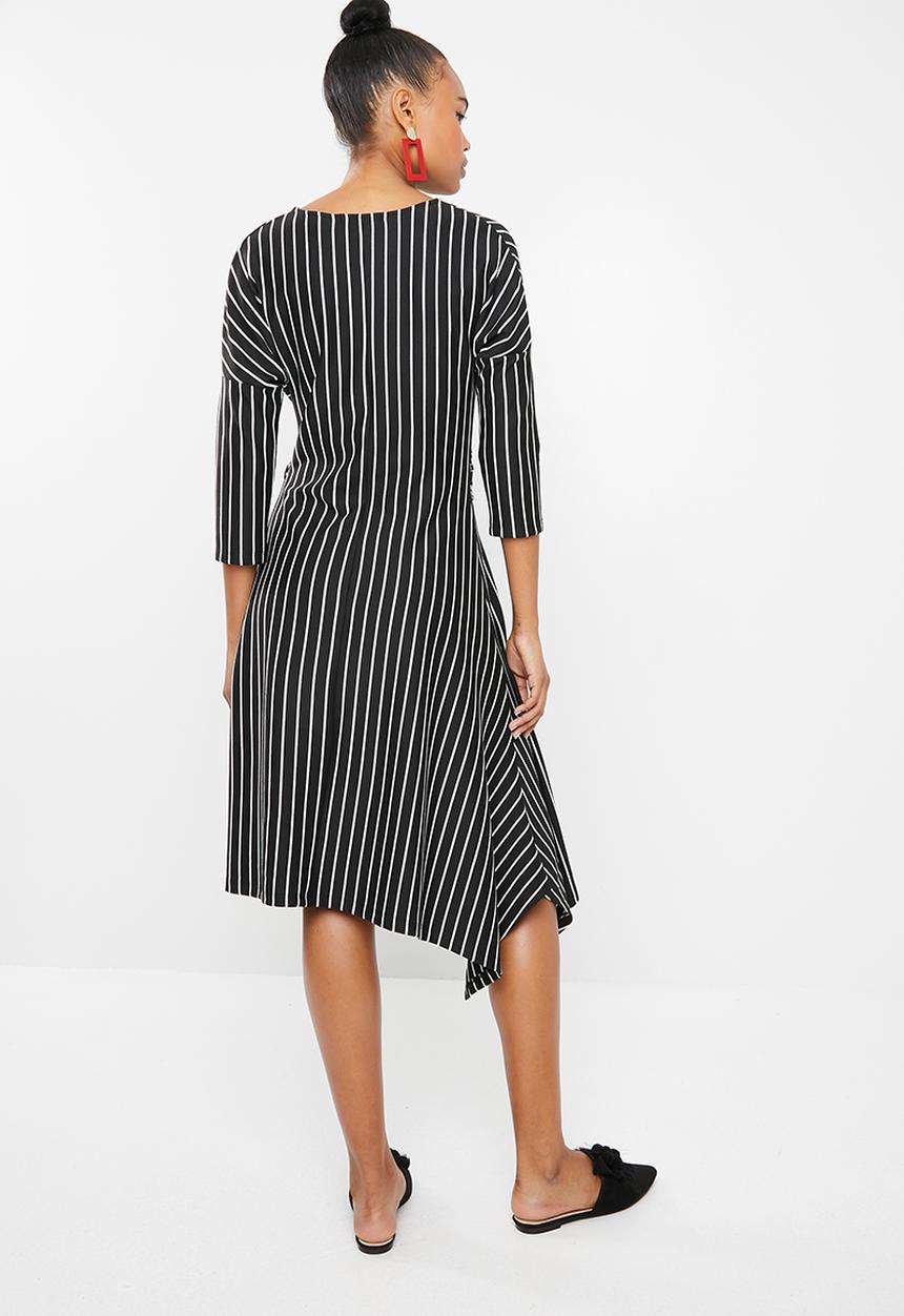 Superbalist - Twist front midi dress - black & white