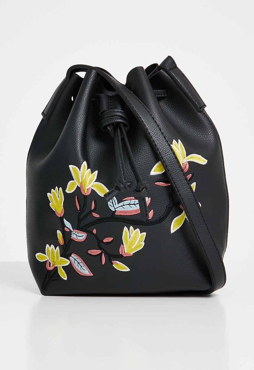 Superbalist - Embroidered bucket bag - black