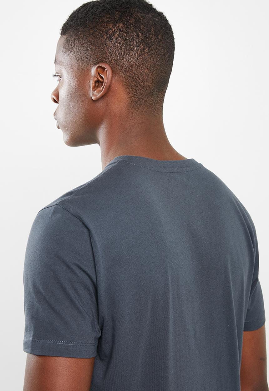 Superbalist - Printed curved hem tee - grey