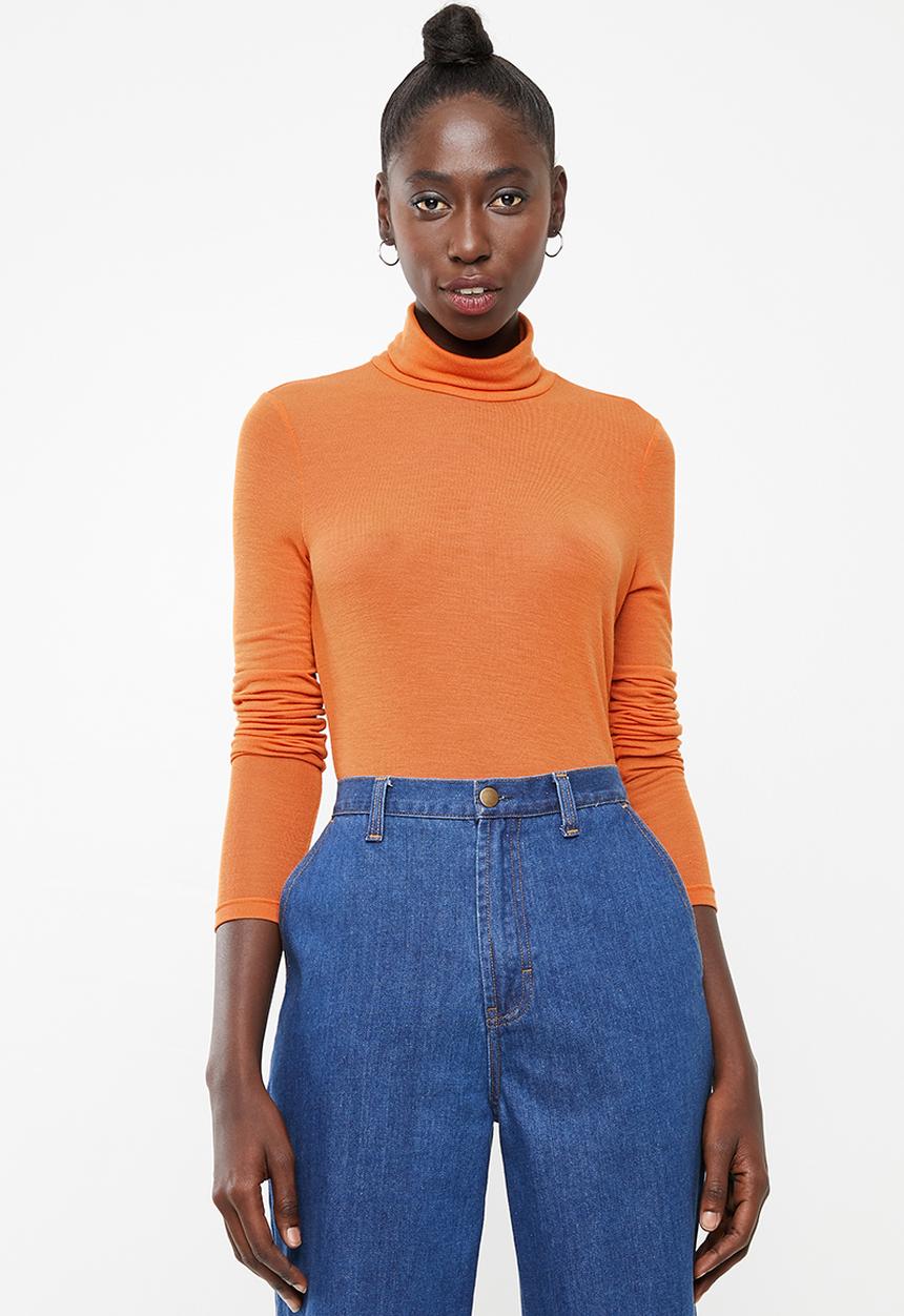 Vero Moda - Jakuri long sleeve roll neck top - orange