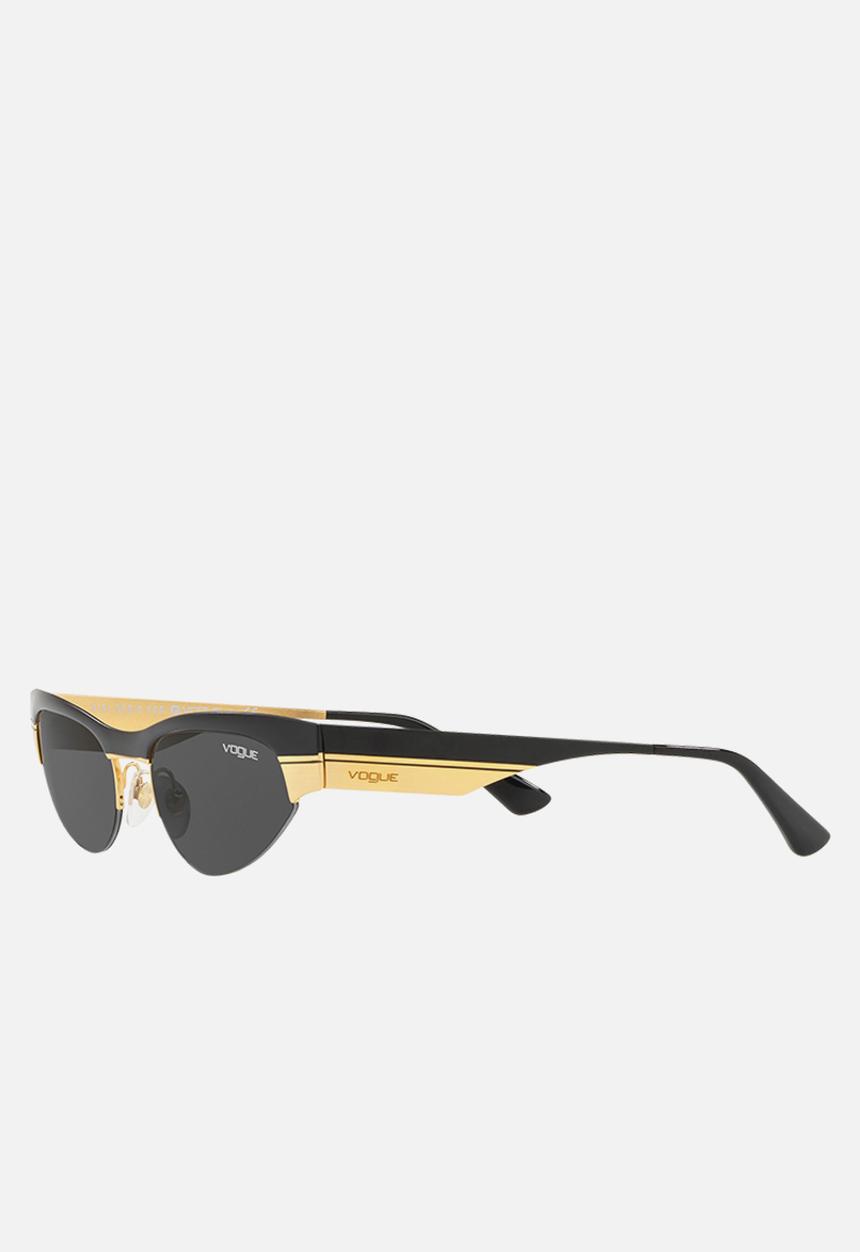 Vogue Eyewear - Gigi Hadid-VO4105S sunglasses - matte black/brushed gold