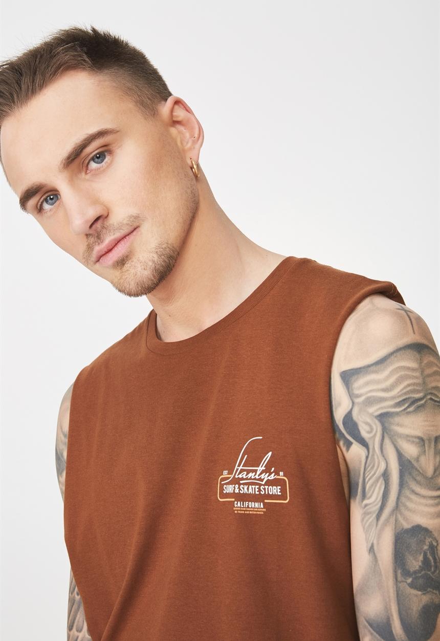 Cotton On - Stanly's Tbar muscle tee - brown