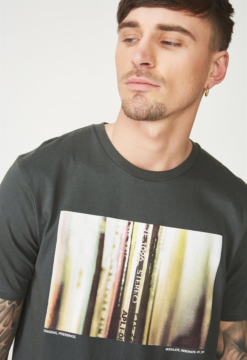 Cotton On - Paranormal Tbar tee  - green