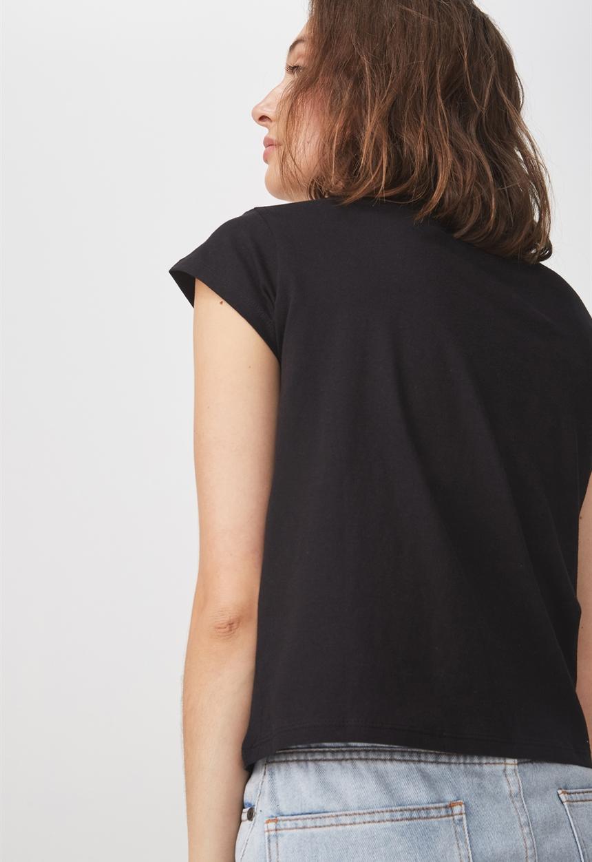 Cotton On - Tbar Rachael graphic lager tee - black