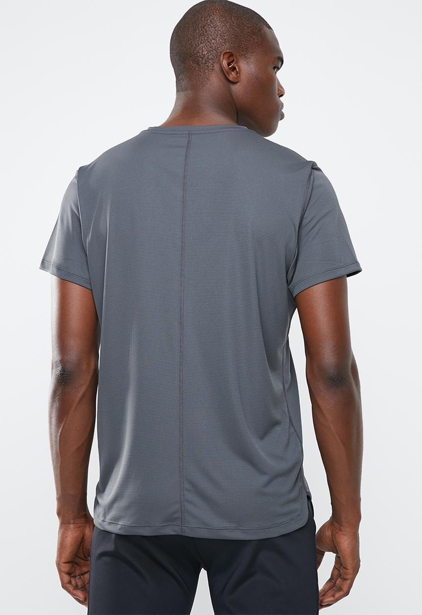 ASICS - Silver SS top - grey